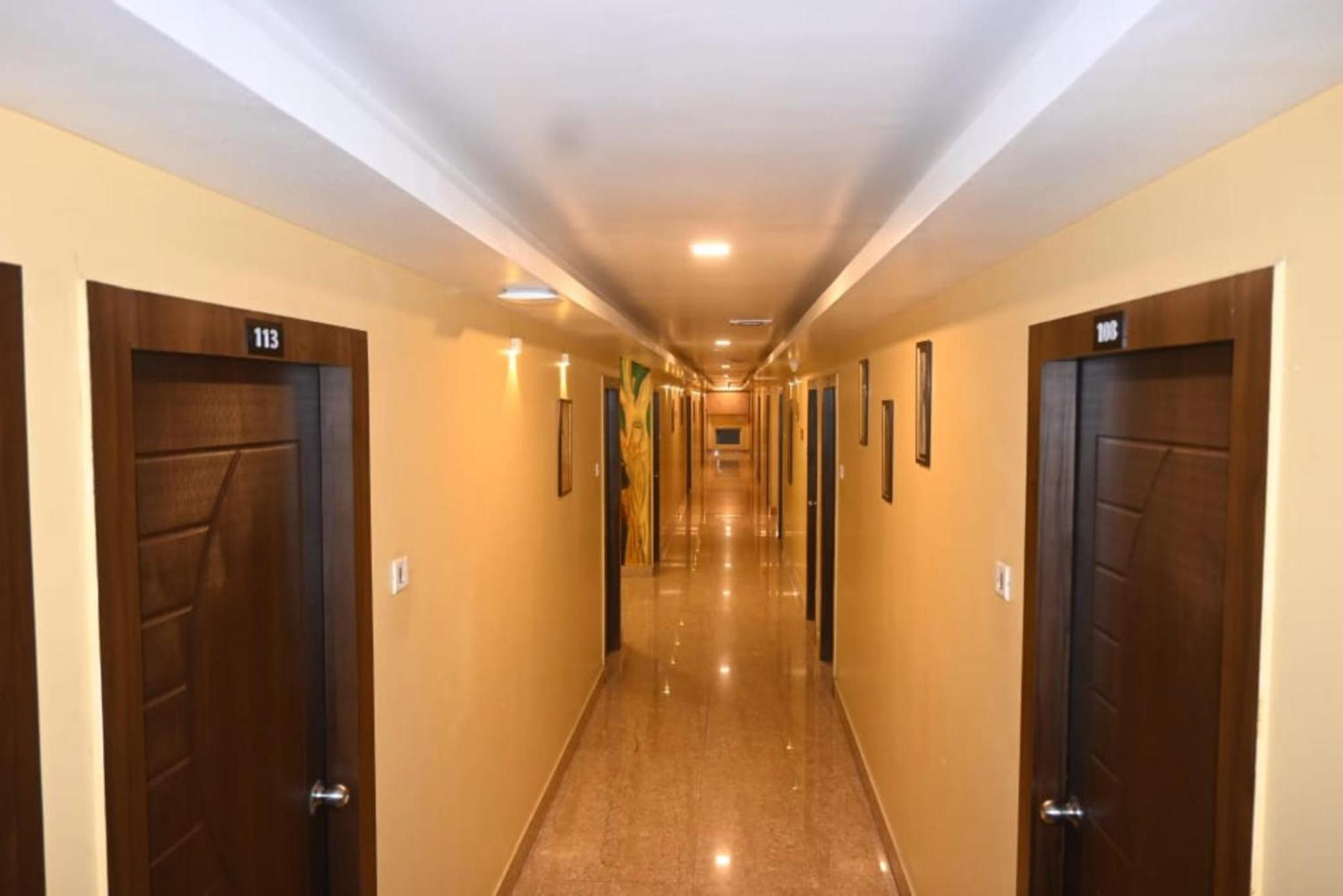 Hotel Runway Inn Port Blair Kültér fotó